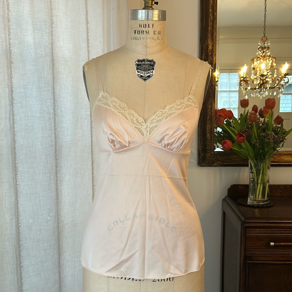 Vanity Fair Camisole in blush pink in size 32